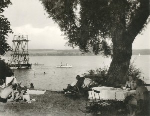 Strandbad Utting 1953 mit Sprungturm